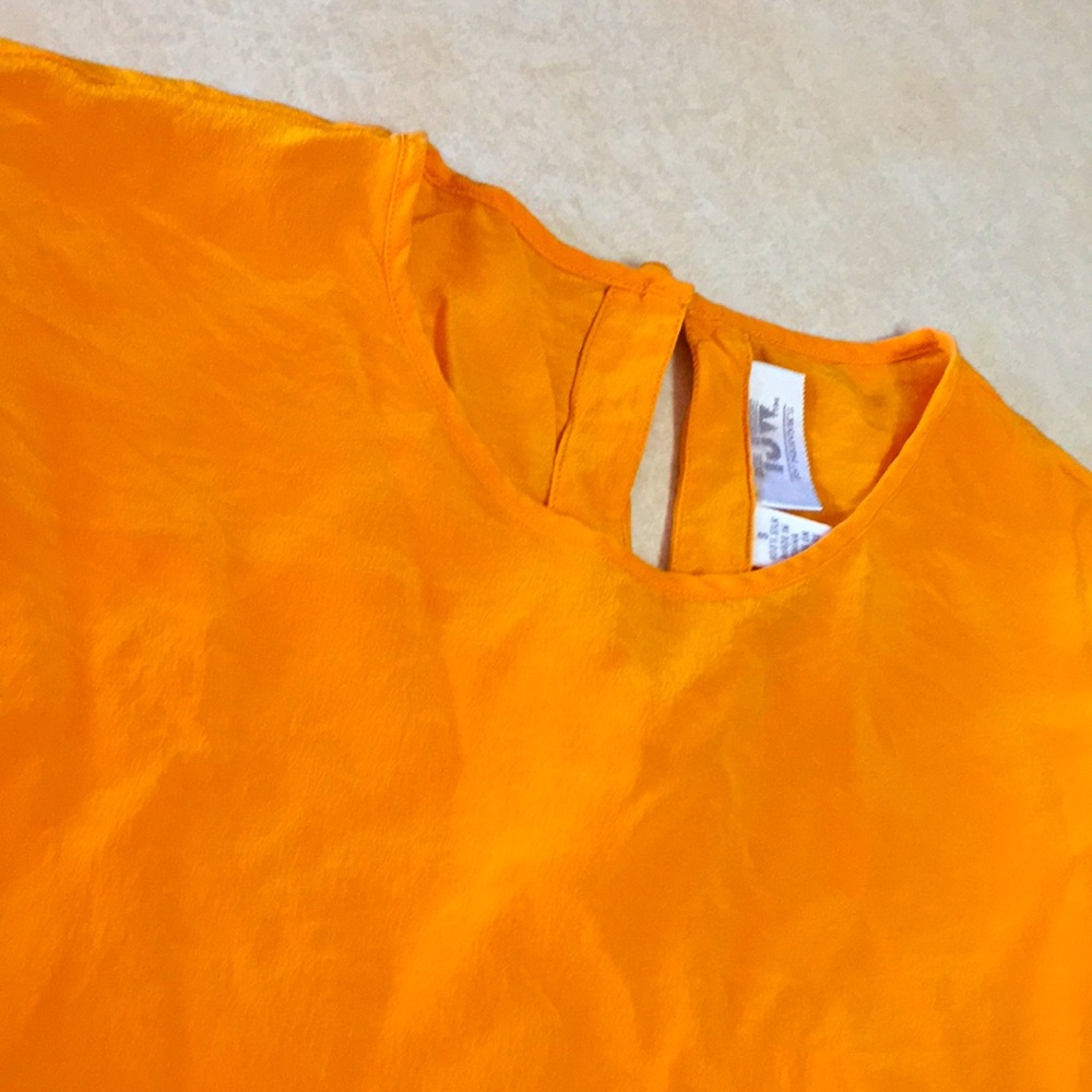 Silk blouse yellow gold small